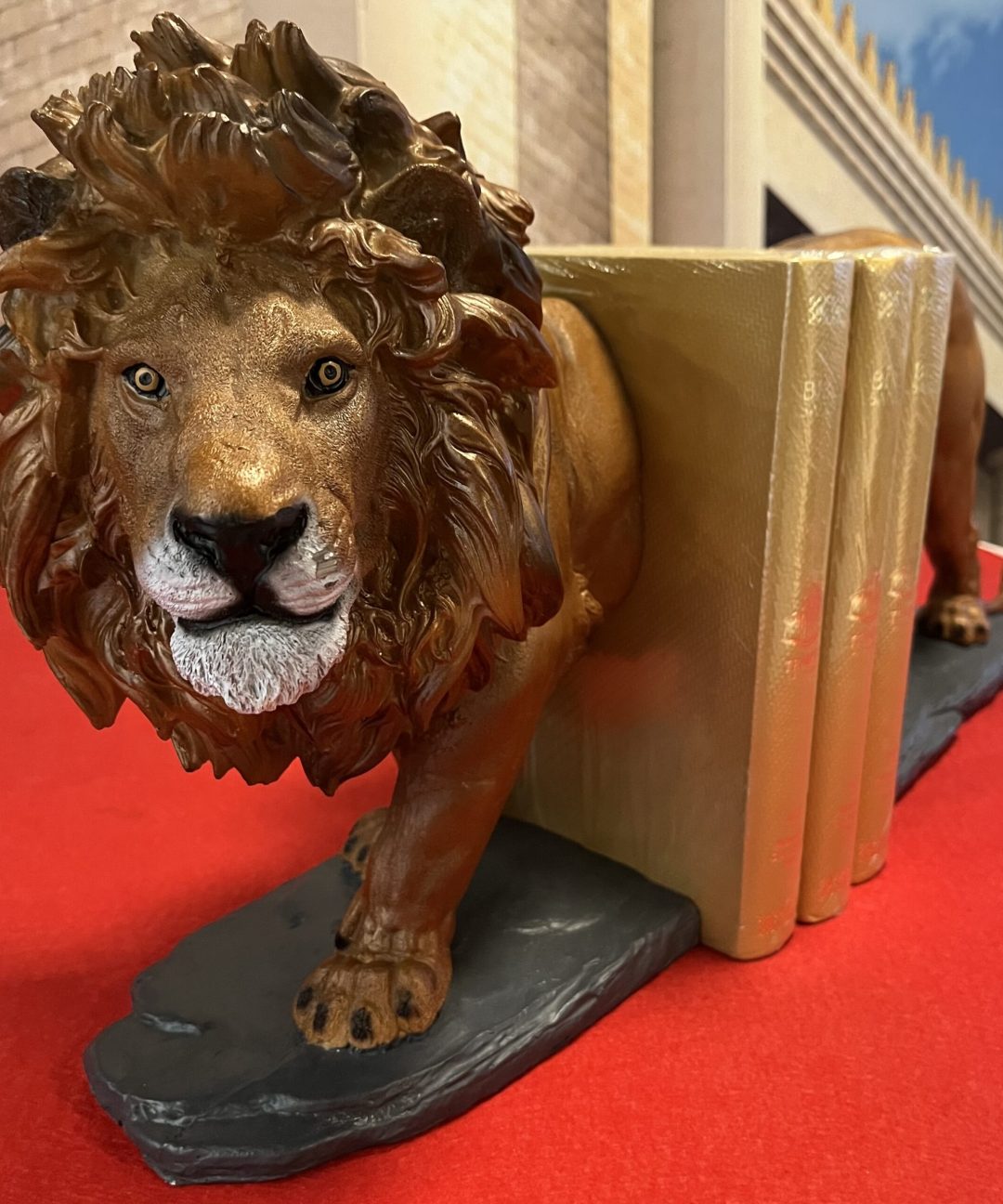 Aparador de Livros/Bíblias Leão - Grande