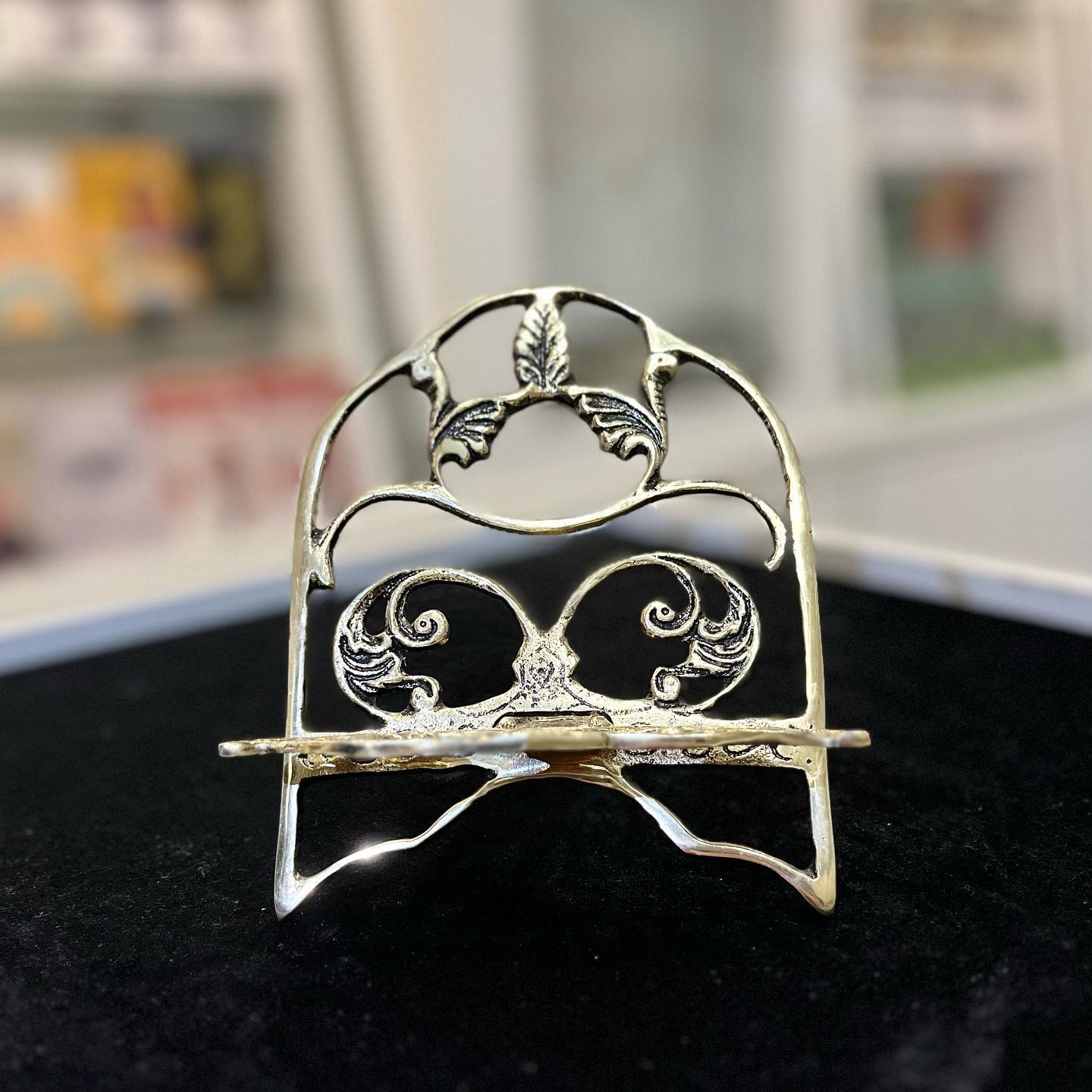 Porta Bíblia Bronze Pequeno
