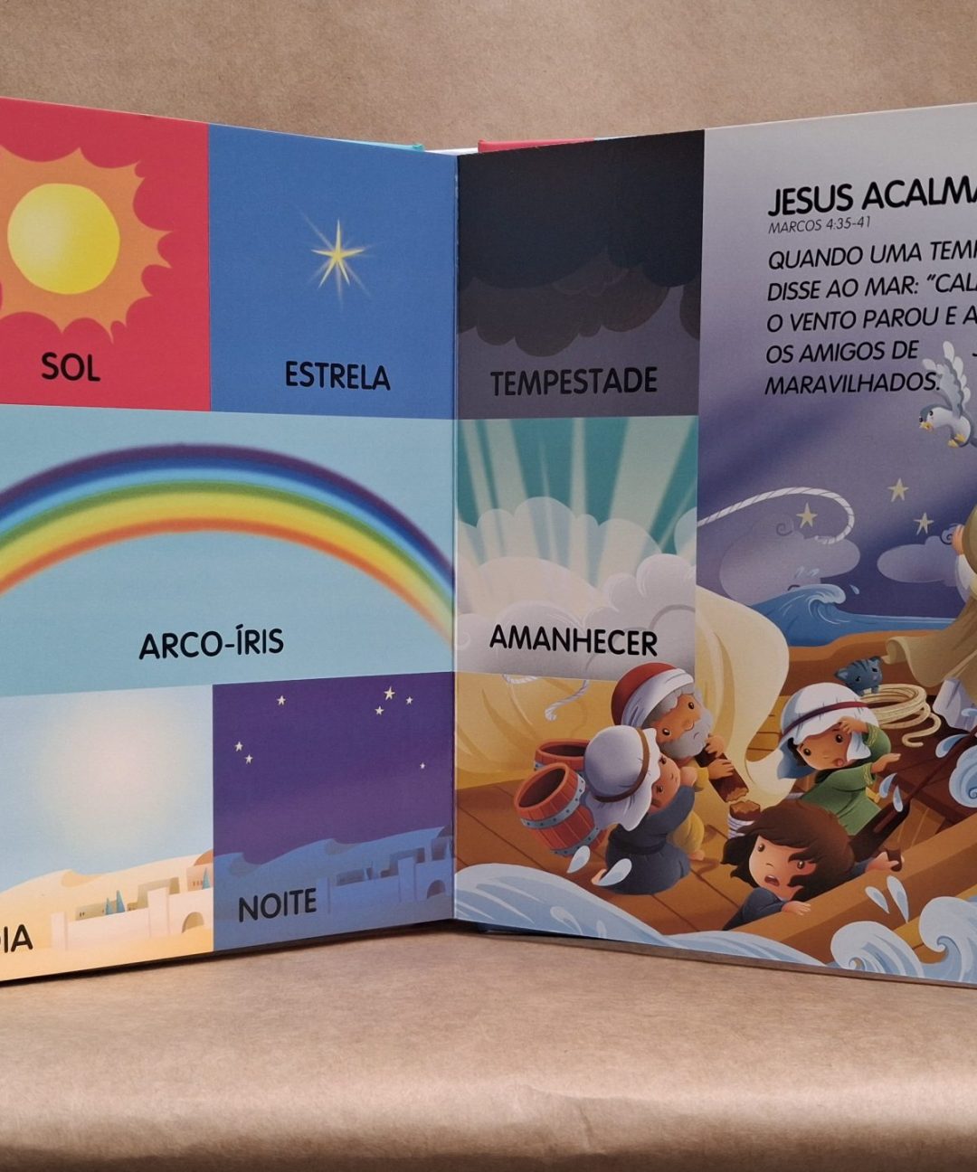 Livro Almofadado médio Minhas 100 primeiras palavras bíblicas